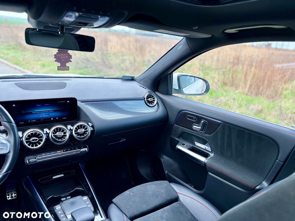Mercedes-Benz GLA 250 4-Matic AMG Line - 6
