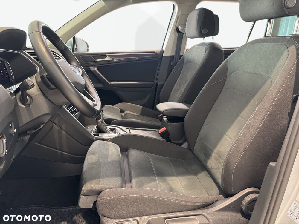 Volkswagen Tiguan - 9