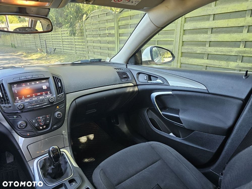 Opel Insignia - 12