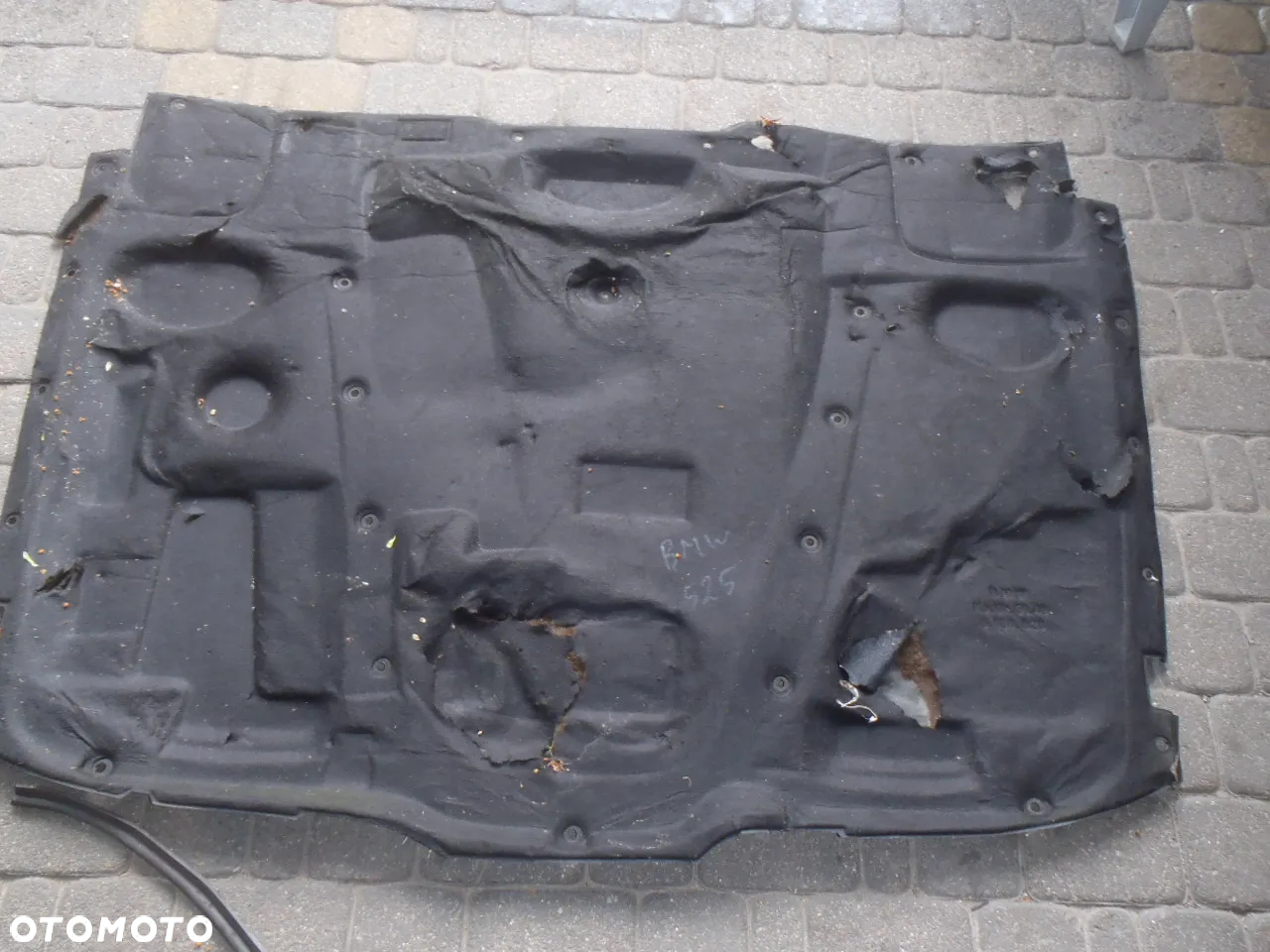 zawias rolka zamek logo uszczelka wyciszenie z maski spryskiwacz  bmw e34 bez rdzy - 14