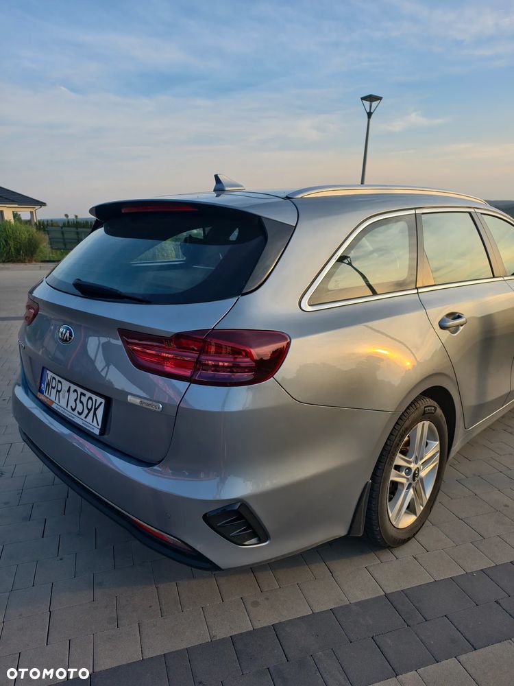 Kia Ceed 1.6 CRDi mHEV S - 9