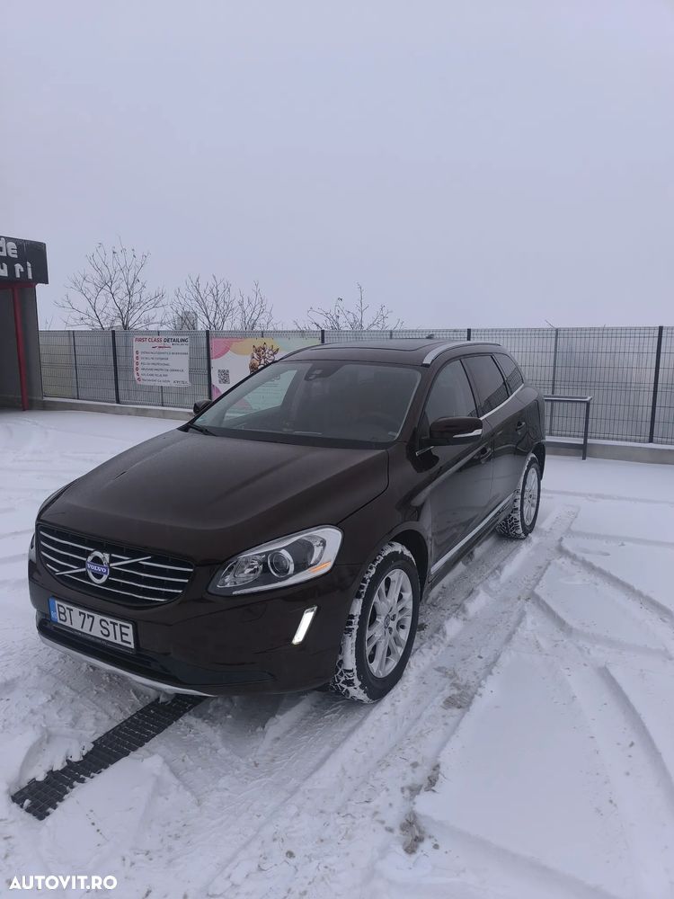 Volvo XC 60 D5 AWD Geartronic Summum - 5