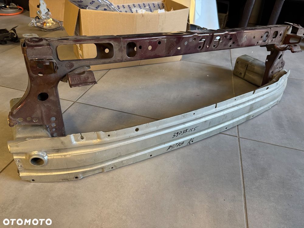 Opel Astra K belka zamkowa pas przód