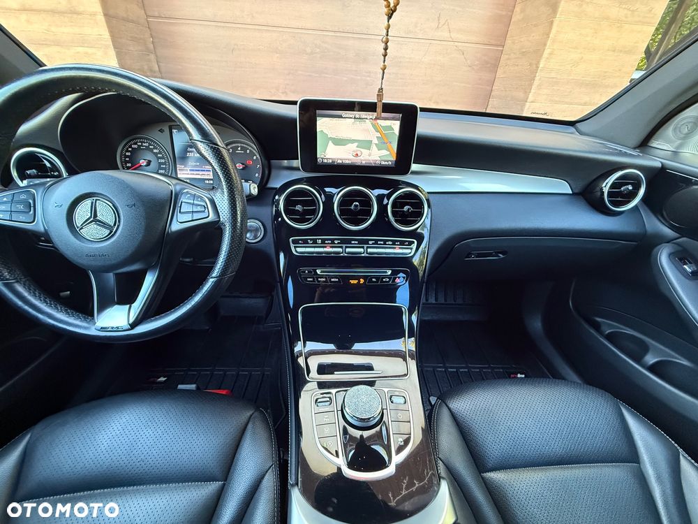 Mercedes-Benz GLC - 19