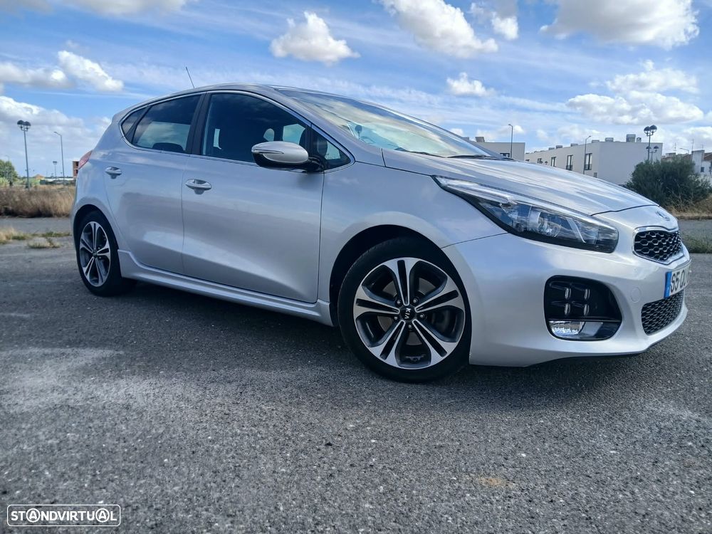 Kia Ceed 1.6 CRDi Nav Line - 2