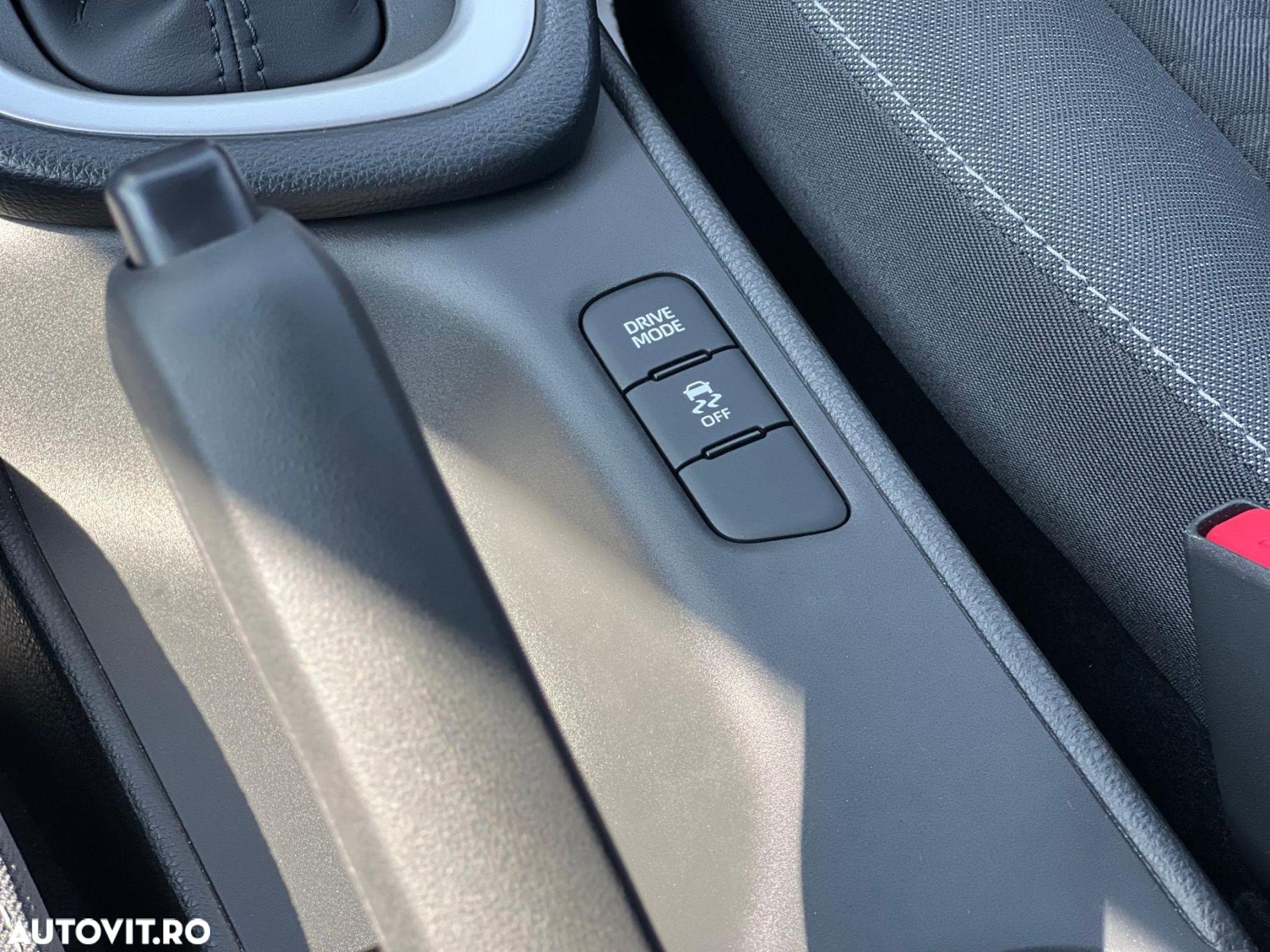 Toyota Yaris 1.5 CVT Dynamic - 17