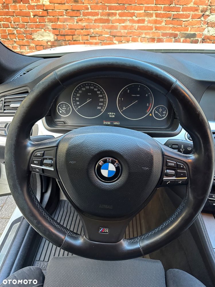 BMW Seria 5 525d - 11