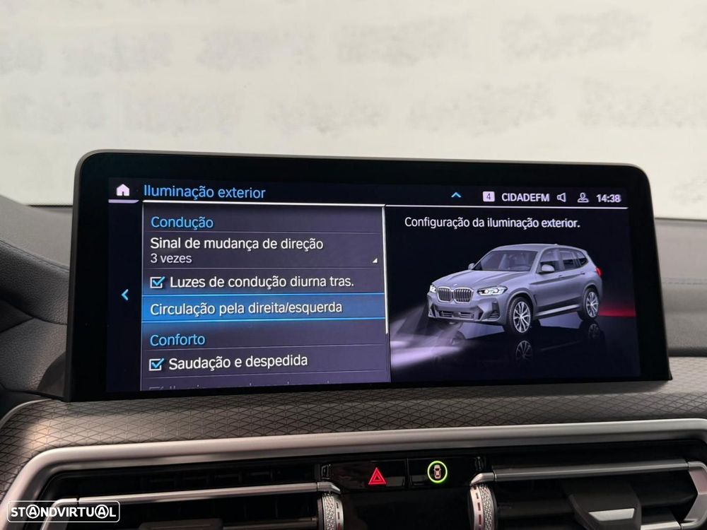 BMW X3 30 e xDrive Pack M Desportivo Pro - 34