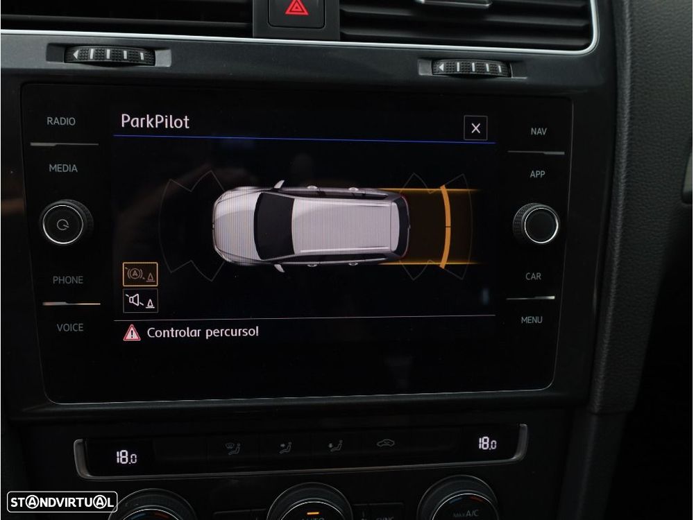 VW Golf Variant 1.6 TDi Confortline - 22