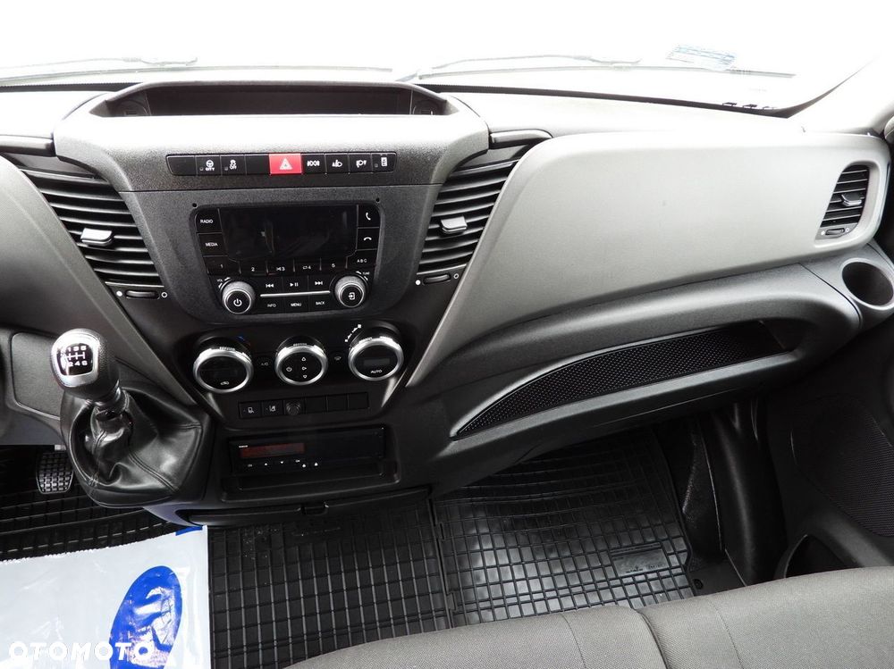 Iveco DAILY 72C18 PLANDEKA WINDA 14 PALET WEBASTO TEMPOMAT LEDY BLIŹNIACZE KOŁA KLIMATYZACJA  180KM - 35
