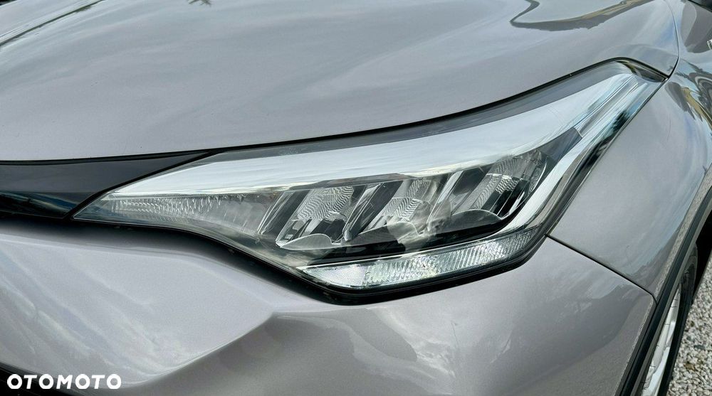 Toyota C-HR - 16