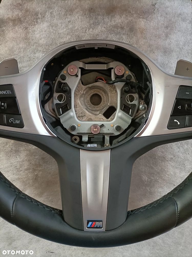 KIEROWNICA M-PAKIET BMW G30 G31 G05 G06 G02 - 4