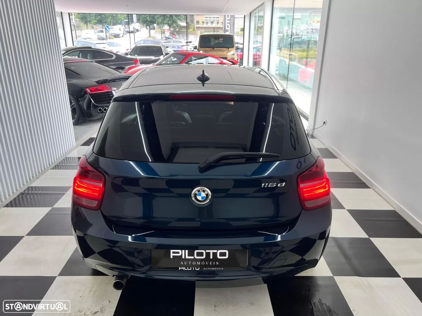 BMW 116 d EDynamics Line Urban - 11
