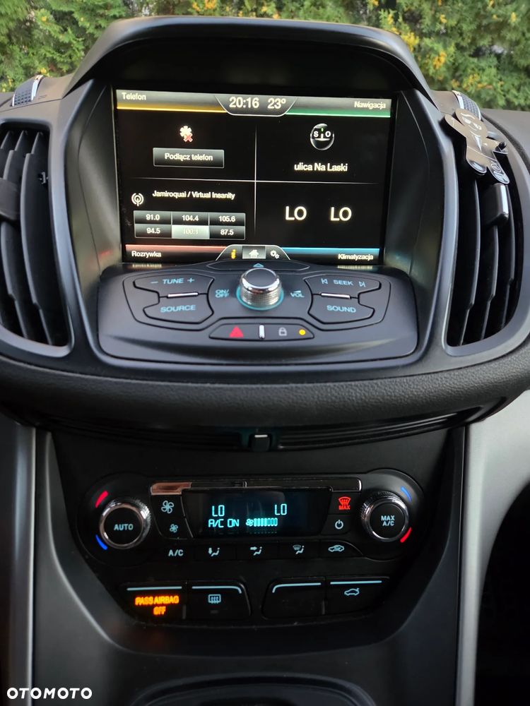 Ford Escape 2.0 EcoBoost AWD Titanium - 21