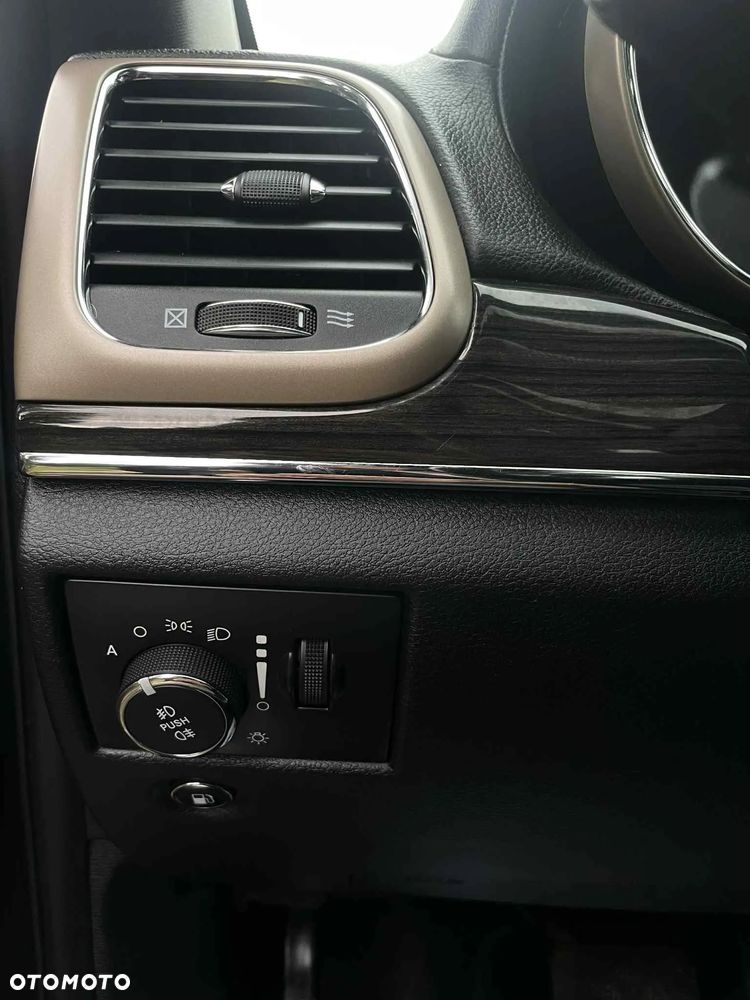 Jeep Grand Cherokee Diesel Overland - 21