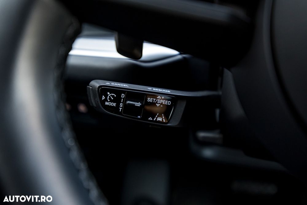 Porsche Cayenne Coupe E-Hybrid - 25