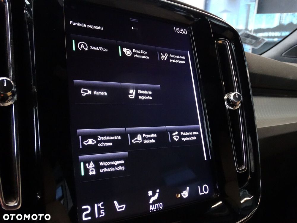 Volvo XC 40 - 18