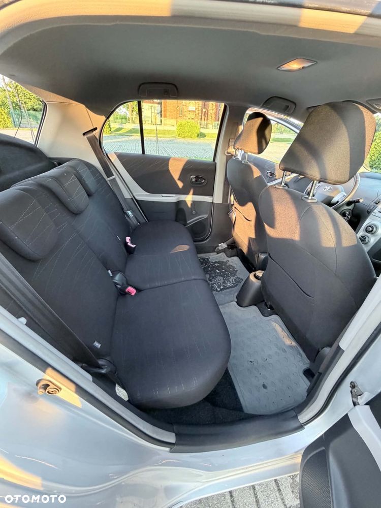 Toyota Yaris - 6