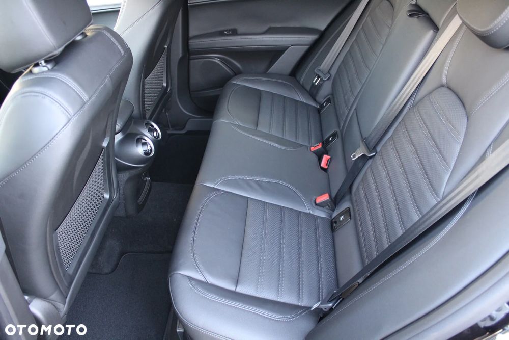Alfa Romeo Stelvio 2.0 Turbo Veloce Q4 - 21