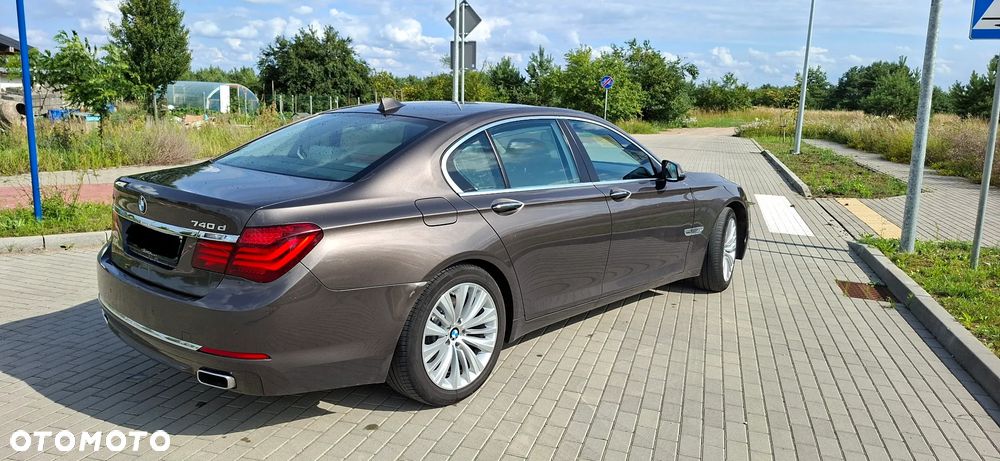 BMW Seria 7 740d xDrive - 13