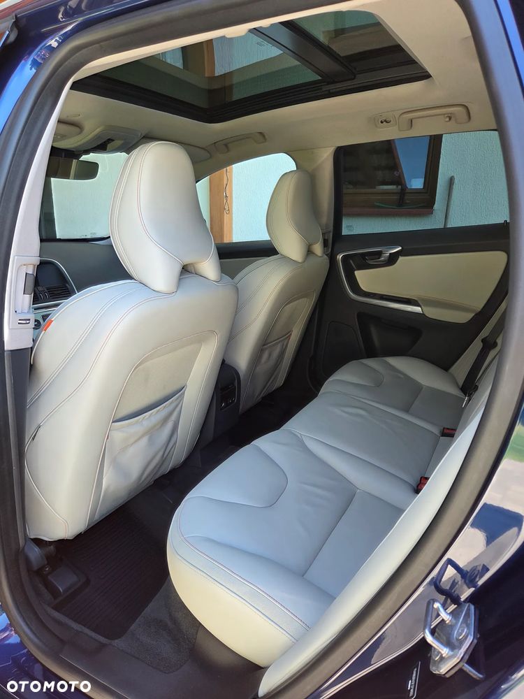Volvo XC 60 T6 AWD Ocean Race - 28