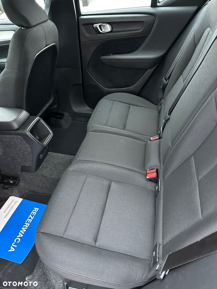 Volvo XC 40 T3 Momentum Pro - 8