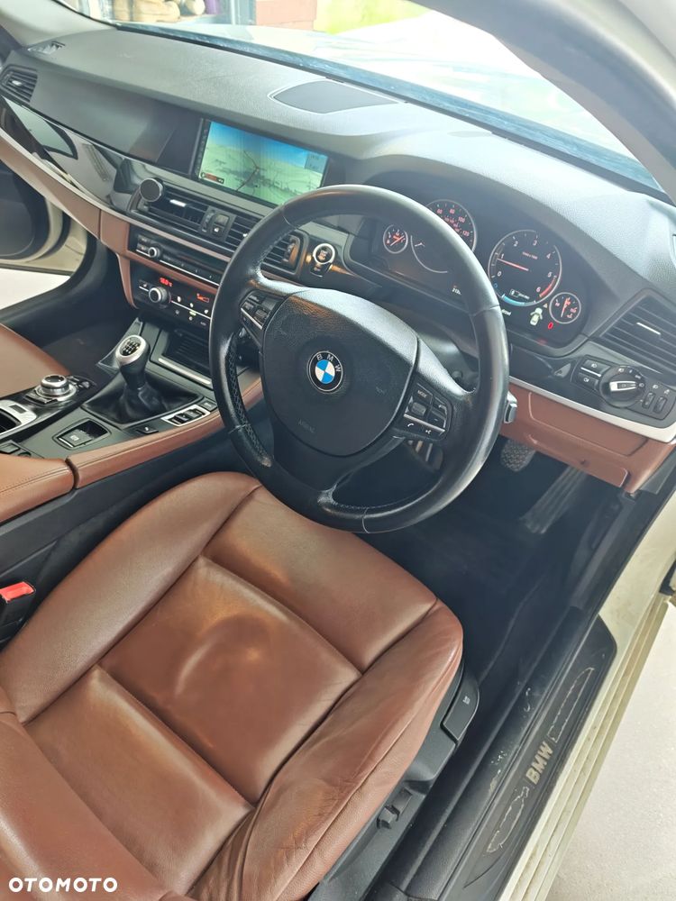 BMW Seria 5 - 11