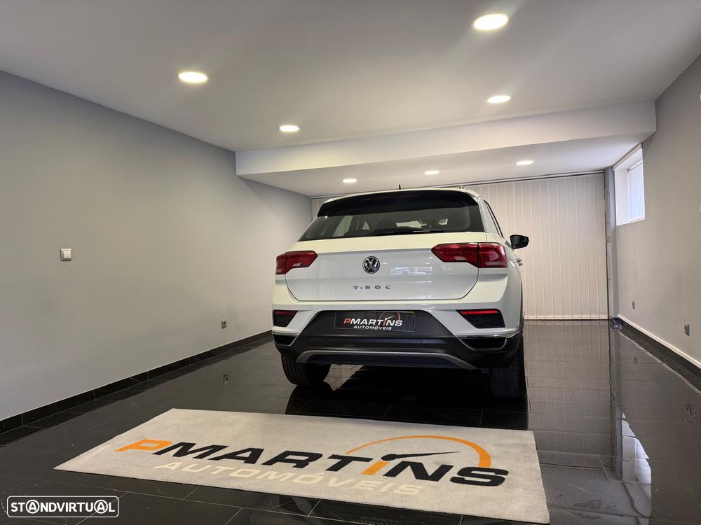 Volkswagen T-Roc 1.5 TSI Style — fotografia 22