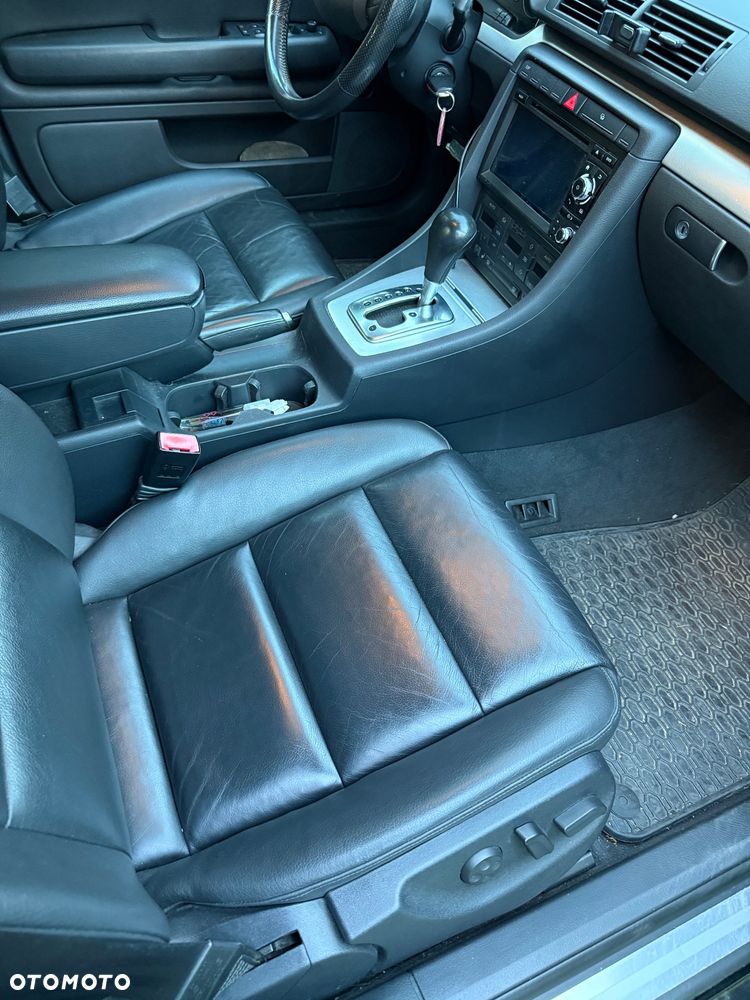 Audi A4 Limousine 2.0 T FSI multitronic - 4
