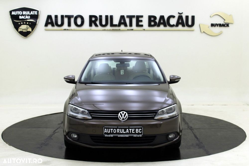 Volkswagen Jetta - 10