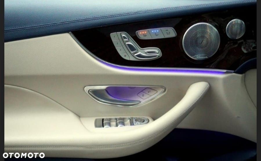 Mercedes-Benz Klasa E 400 4-Matic 9G-TRONIC - 25