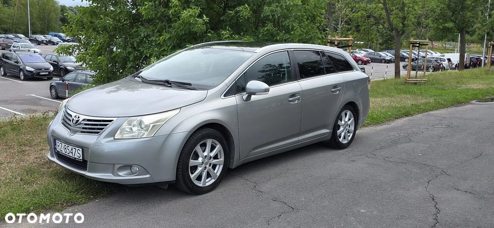 Toyota Avensis 2.0 D-4D Sol - 1
