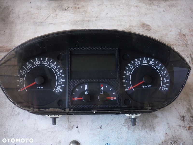 Iveco Daily  06-09r licznik - 1