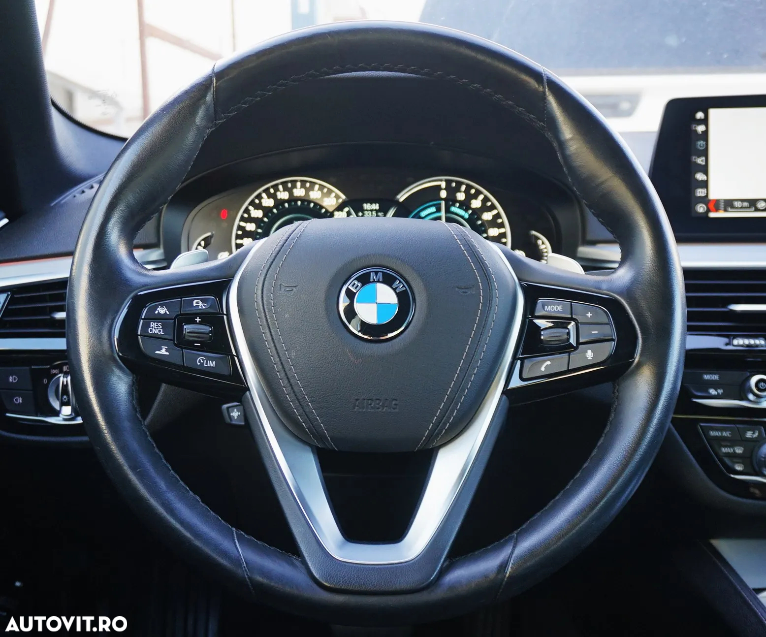 BMW Seria 5 530e - 19
