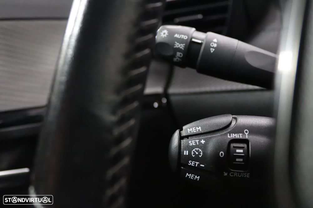 Peugeot 208 1.2 PureTech Active Pack - 11
