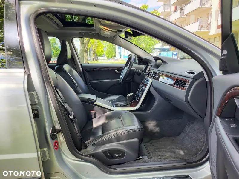 Volvo XC 70 3.2 AWD Summum - 36