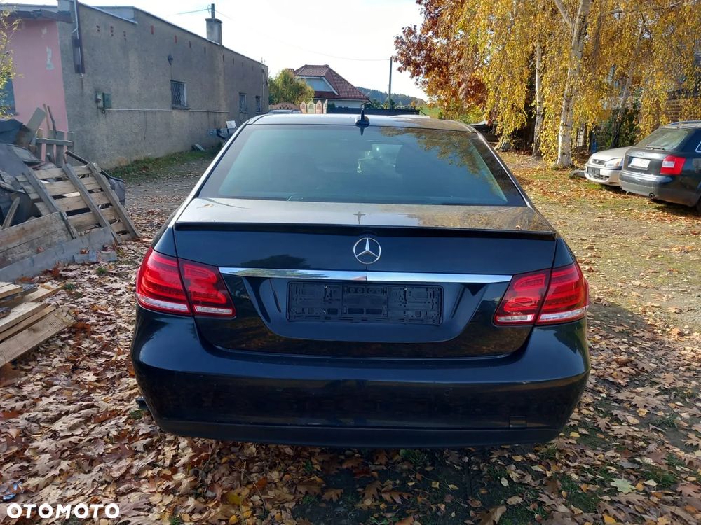 Mercedes-Benz Klasa E - 9