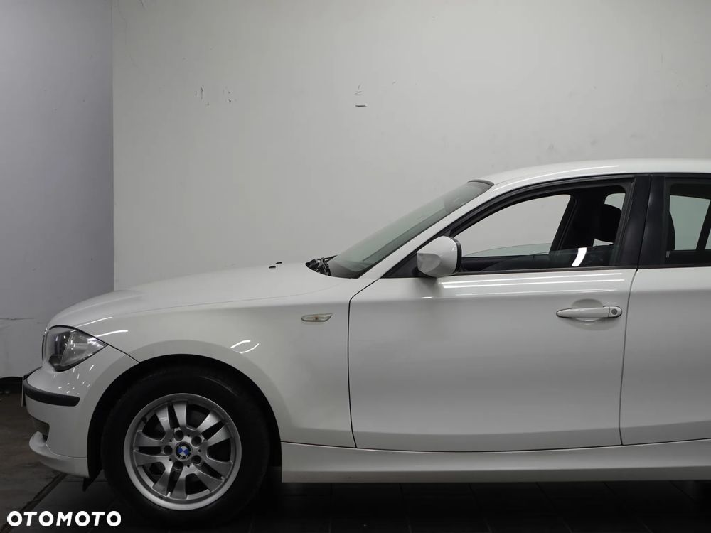 BMW Seria 1 116i - 16