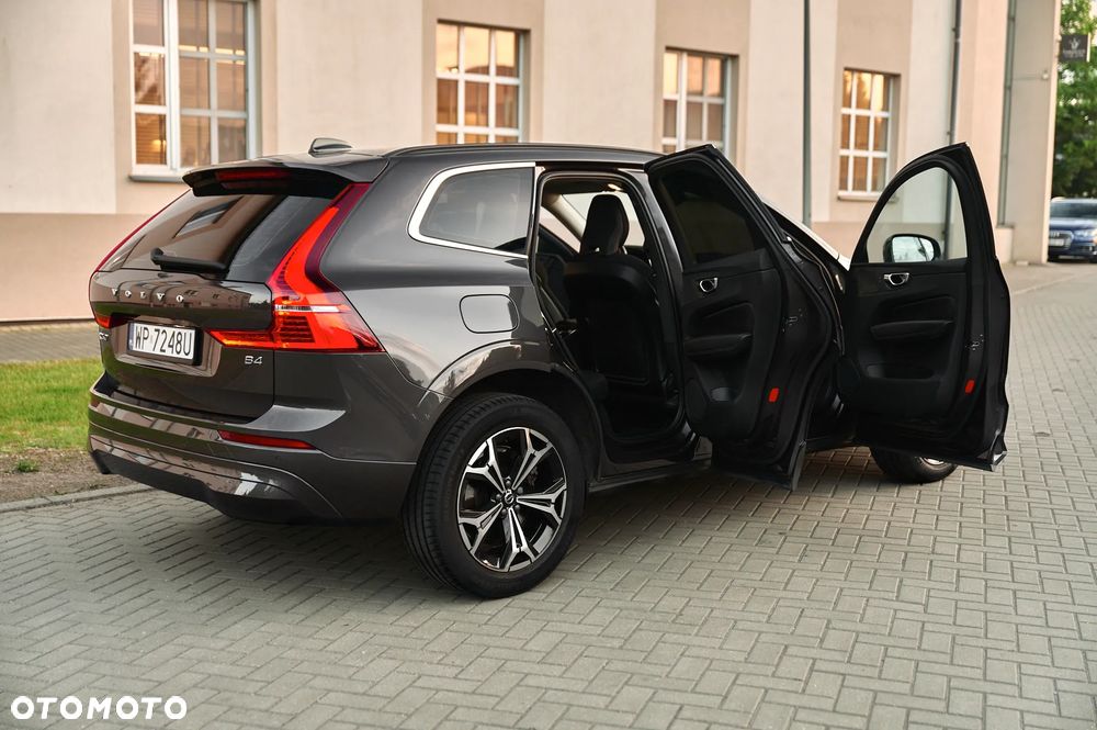 Volvo XC 60 B4 D Geartronic Momentum Pro - 16