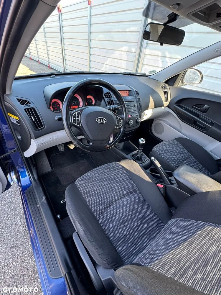 Kia Ceed 1.4 Comfort - 34