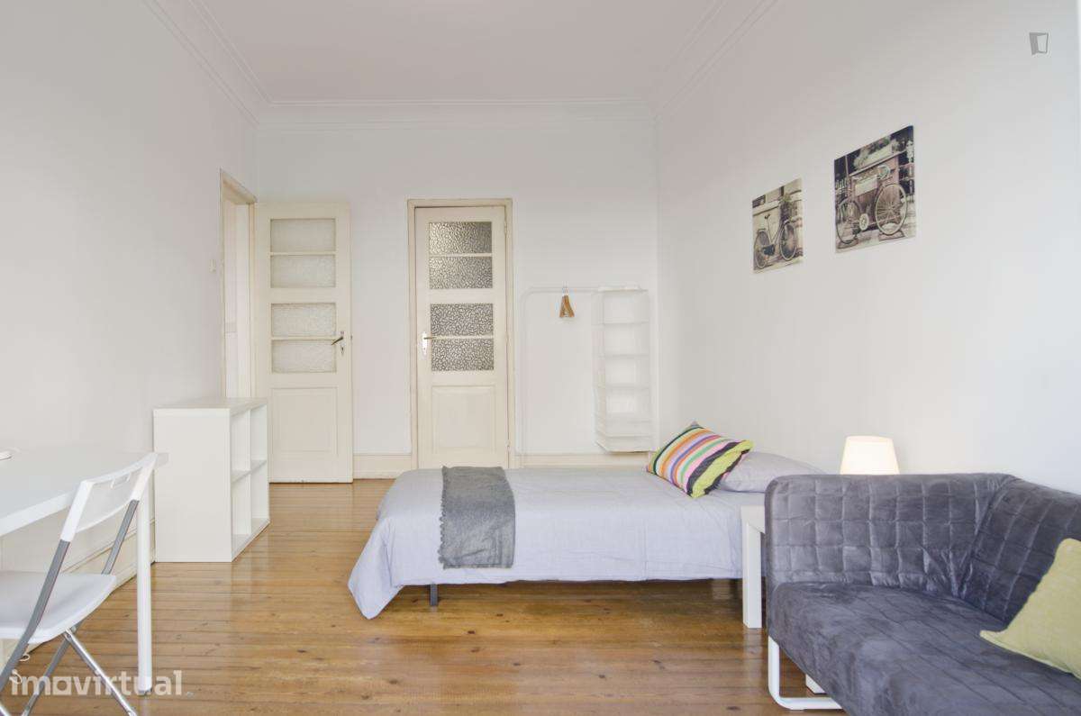Quarto - localizado em Arroios Lisbon - Grande imagem: 3/20