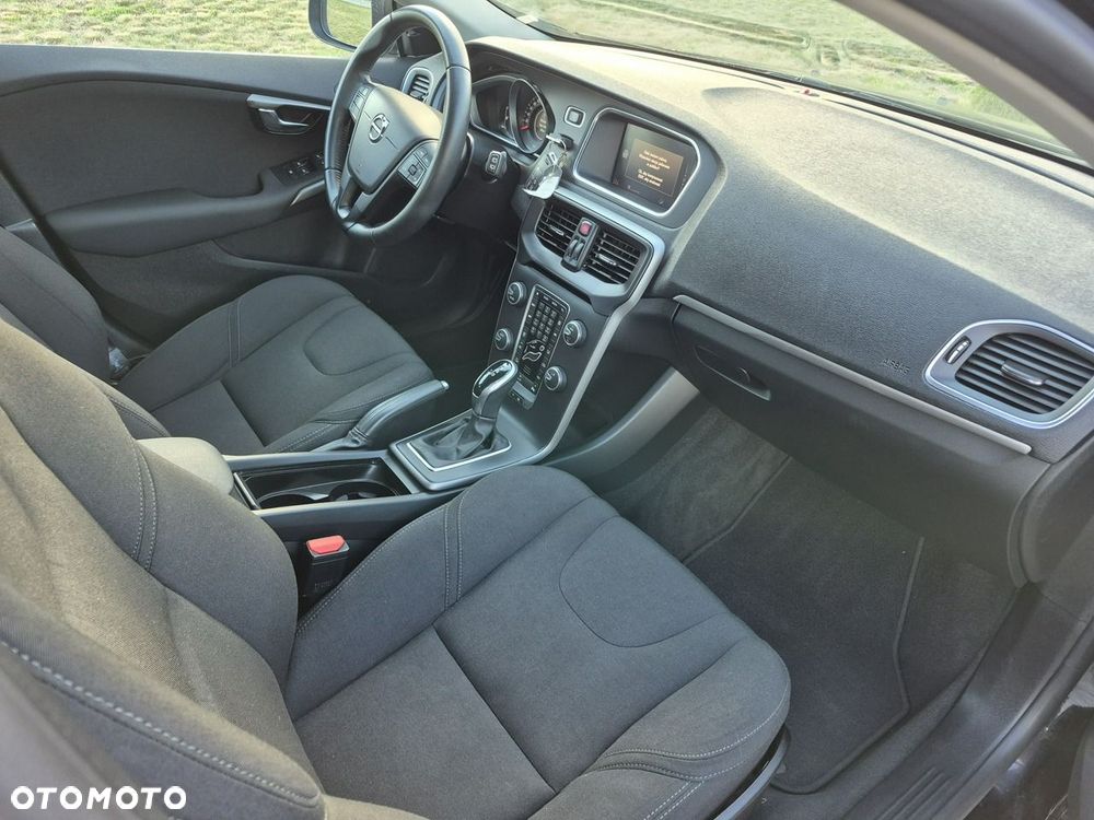 Volvo V40 - 10