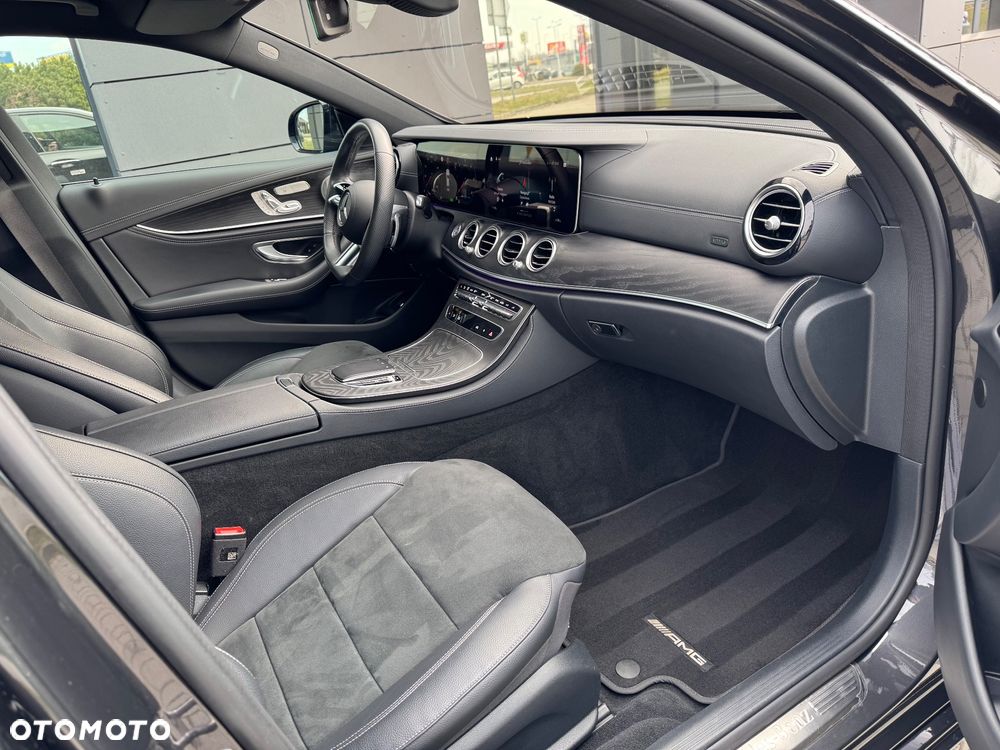 Mercedes-Benz Klasa E 220 d 4-Matic AMG - 11