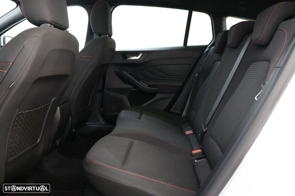 Ford Focus SW 1.5 TDCi EcoBlue ST-Line - 6