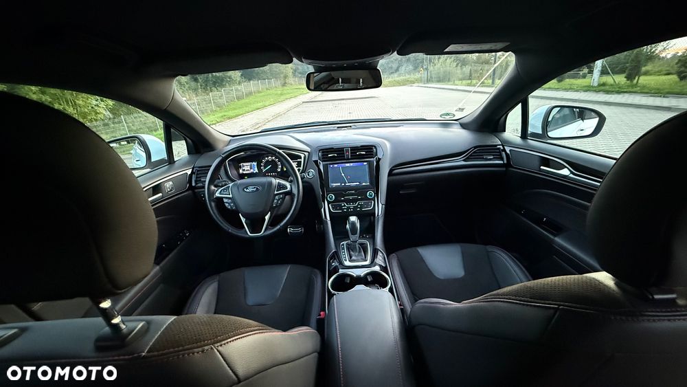 Ford Mondeo 2.0 Hybrid ST-Line X - 26