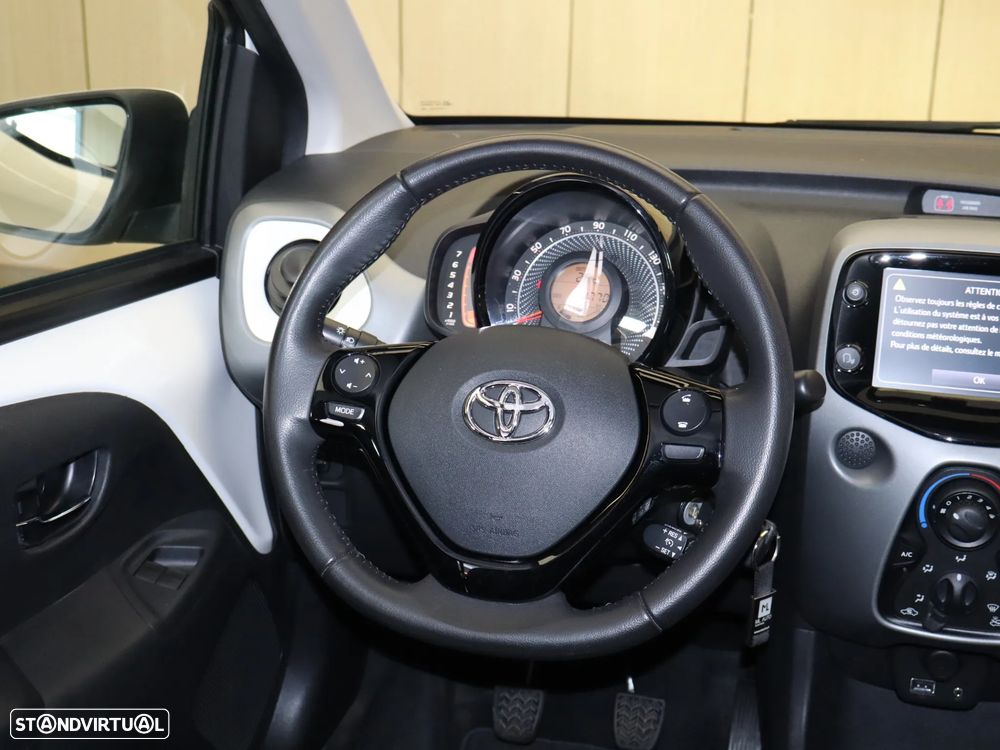 Toyota Aygo 1.0 X-Play - 15