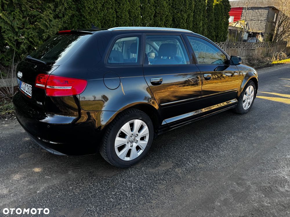 Audi A3 Sportback 1.4 TFSI Attraction - 11