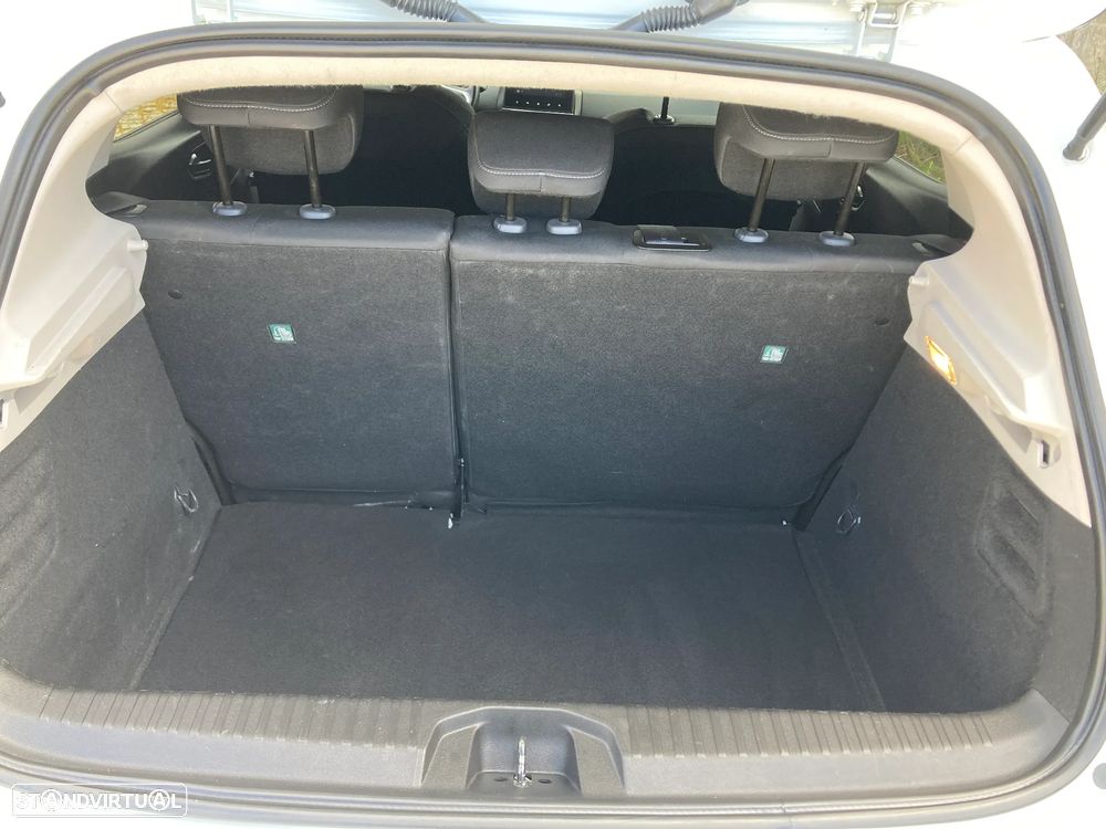 Renault Clio TCe 100 EXPERIENCE - 29