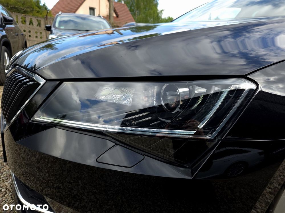 Skoda Superb 2.0 TDI Style DSG - 29