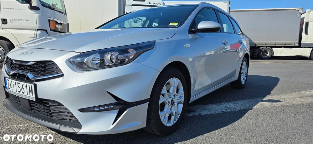 Kia Ceed 1.0 T-GDI ISG Dream-Team Edition - 11